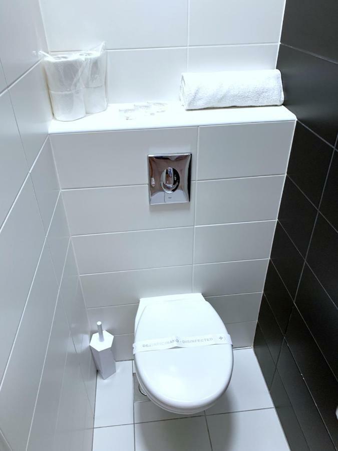 National Plus Zagreb Bagian luar foto
